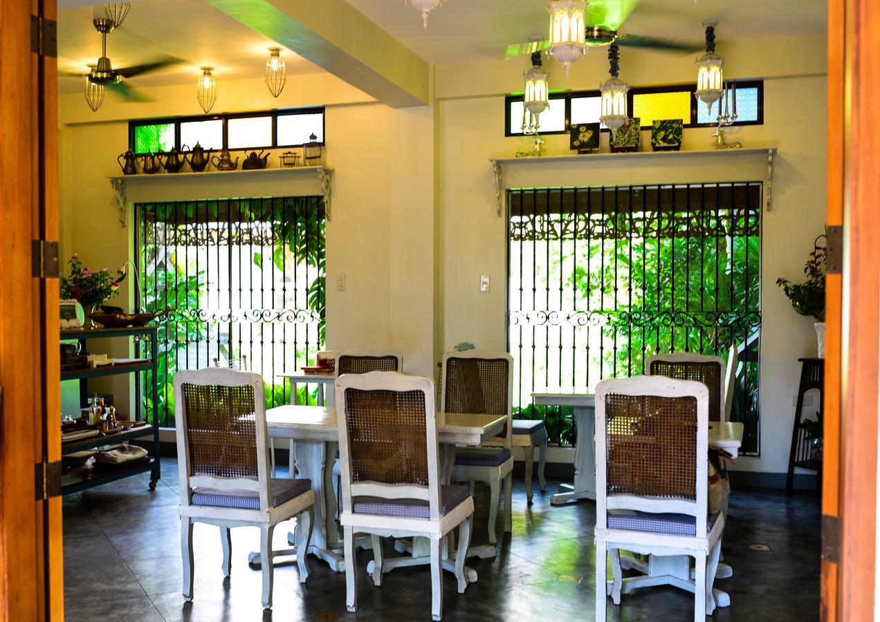Casita Aurora Bed And Breakfast Legazpi Exterior foto