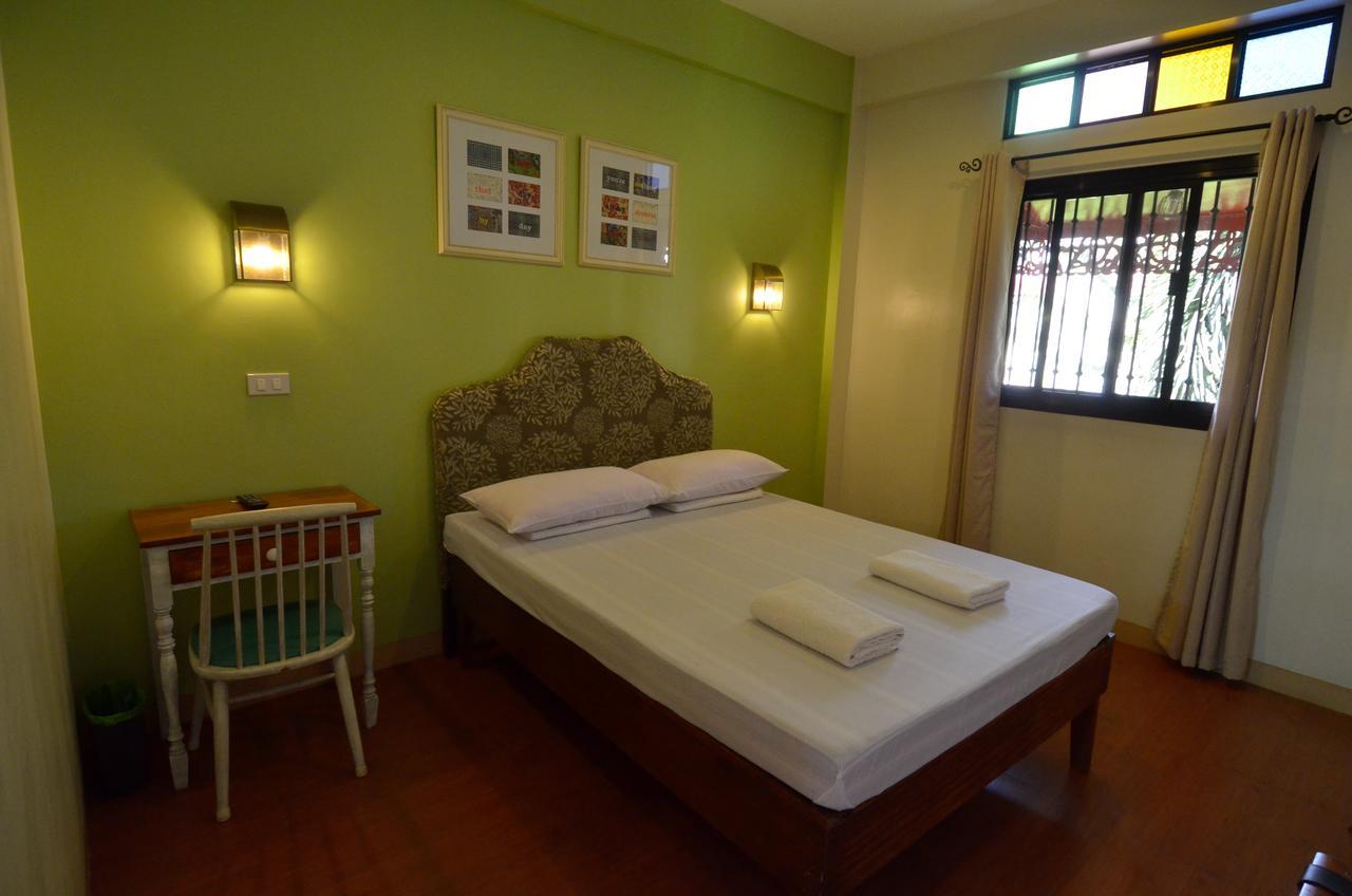 Casita Aurora Bed And Breakfast Legazpi Exterior foto
