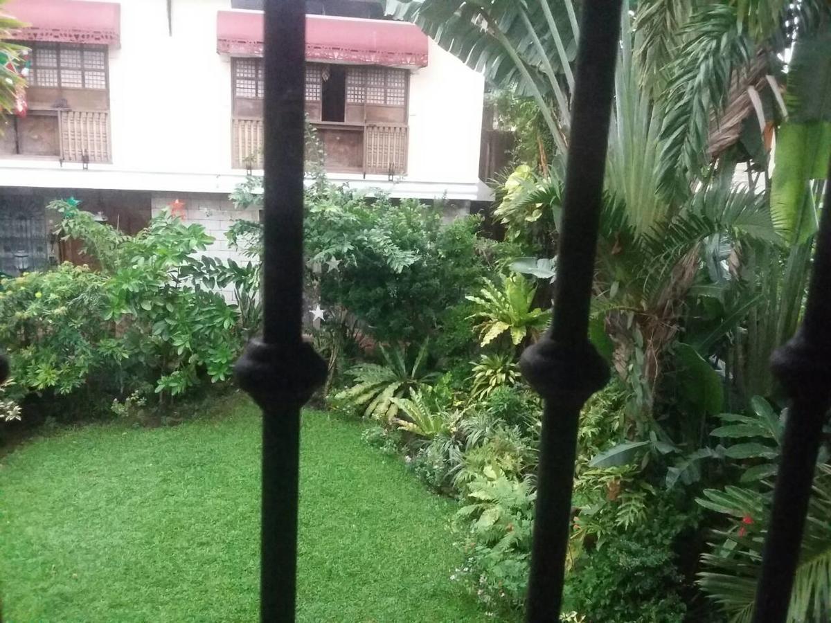 Casita Aurora Bed And Breakfast Legazpi Exterior foto